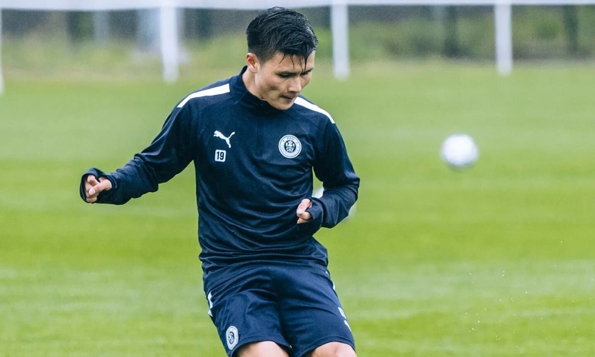 Quang Hải ghi bàn ngay trận đấu ra mắt Pau FC